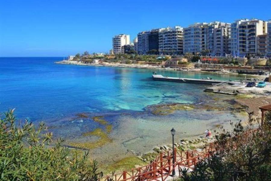 Superlative Apartment With Valletta And Harbour Views Sliema Luaran gambar