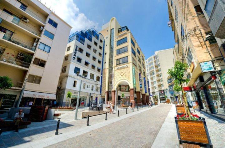 Superlative Apartment With Valletta And Harbour Views Sliema Luaran gambar