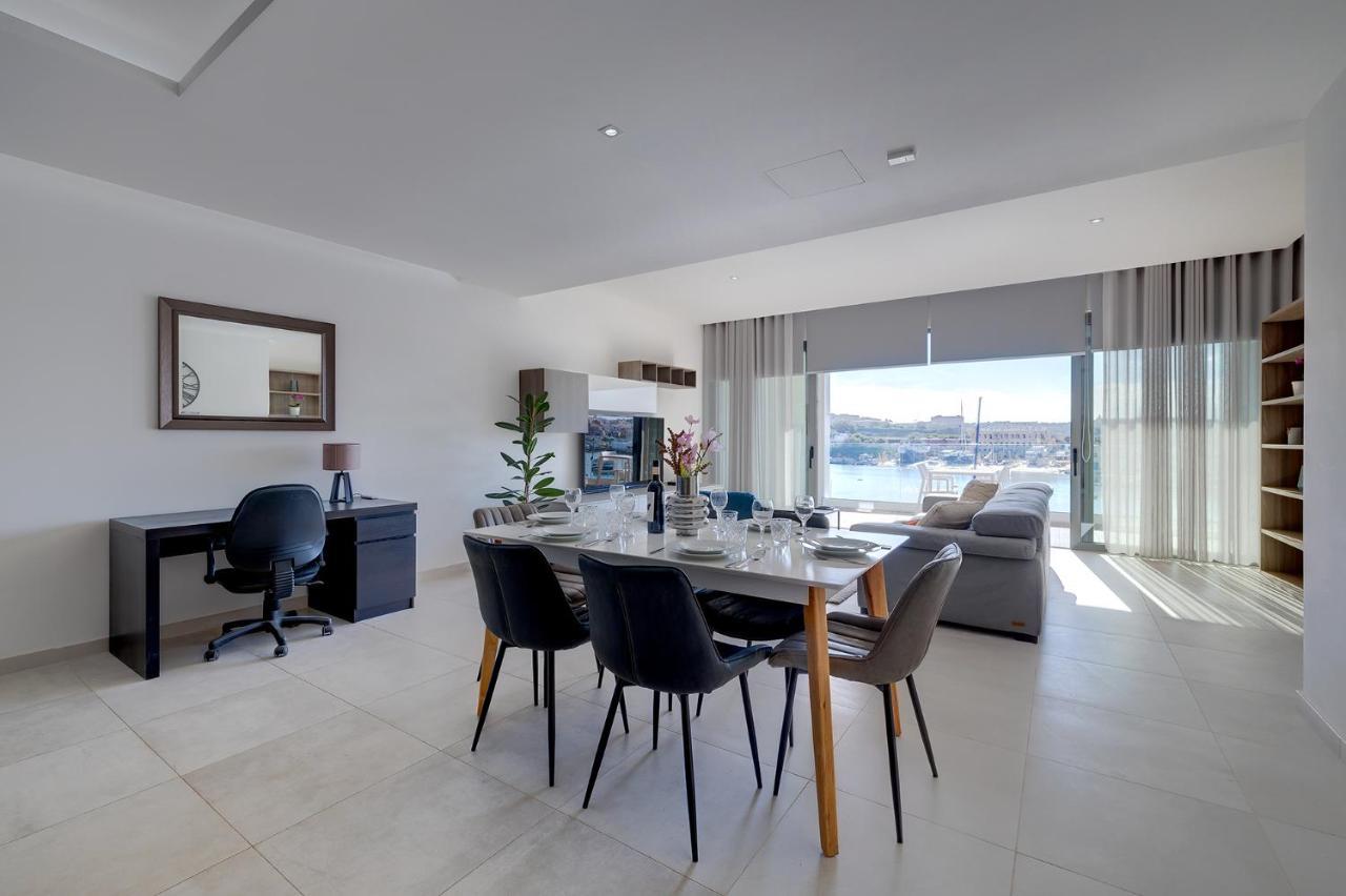 Superlative Apartment With Valletta And Harbour Views Sliema Luaran gambar