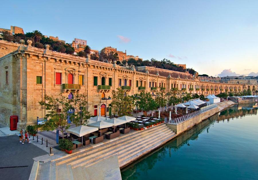 Superlative Apartment With Valletta And Harbour Views Sliema Luaran gambar